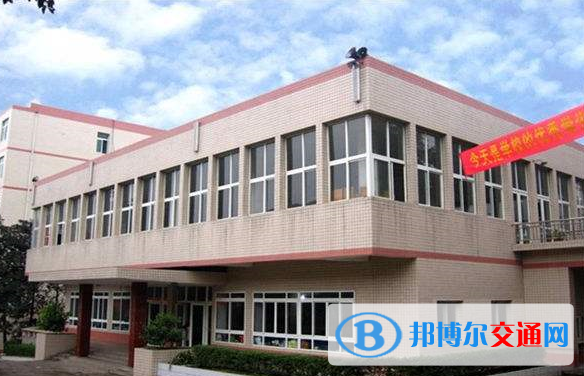 重庆铁路运输高级技工学校网站网址